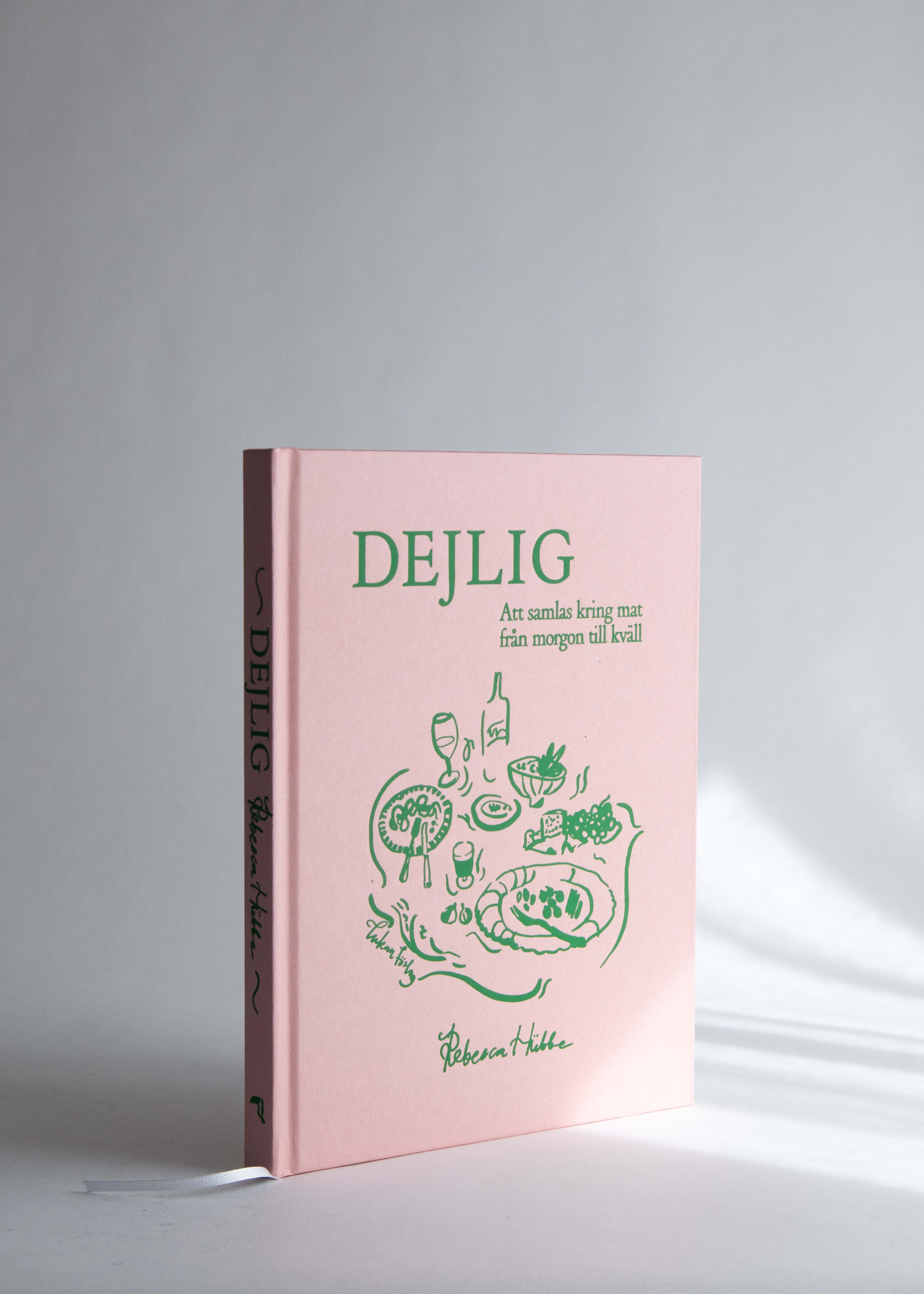 Dejlig - Gathering around food from morning to night