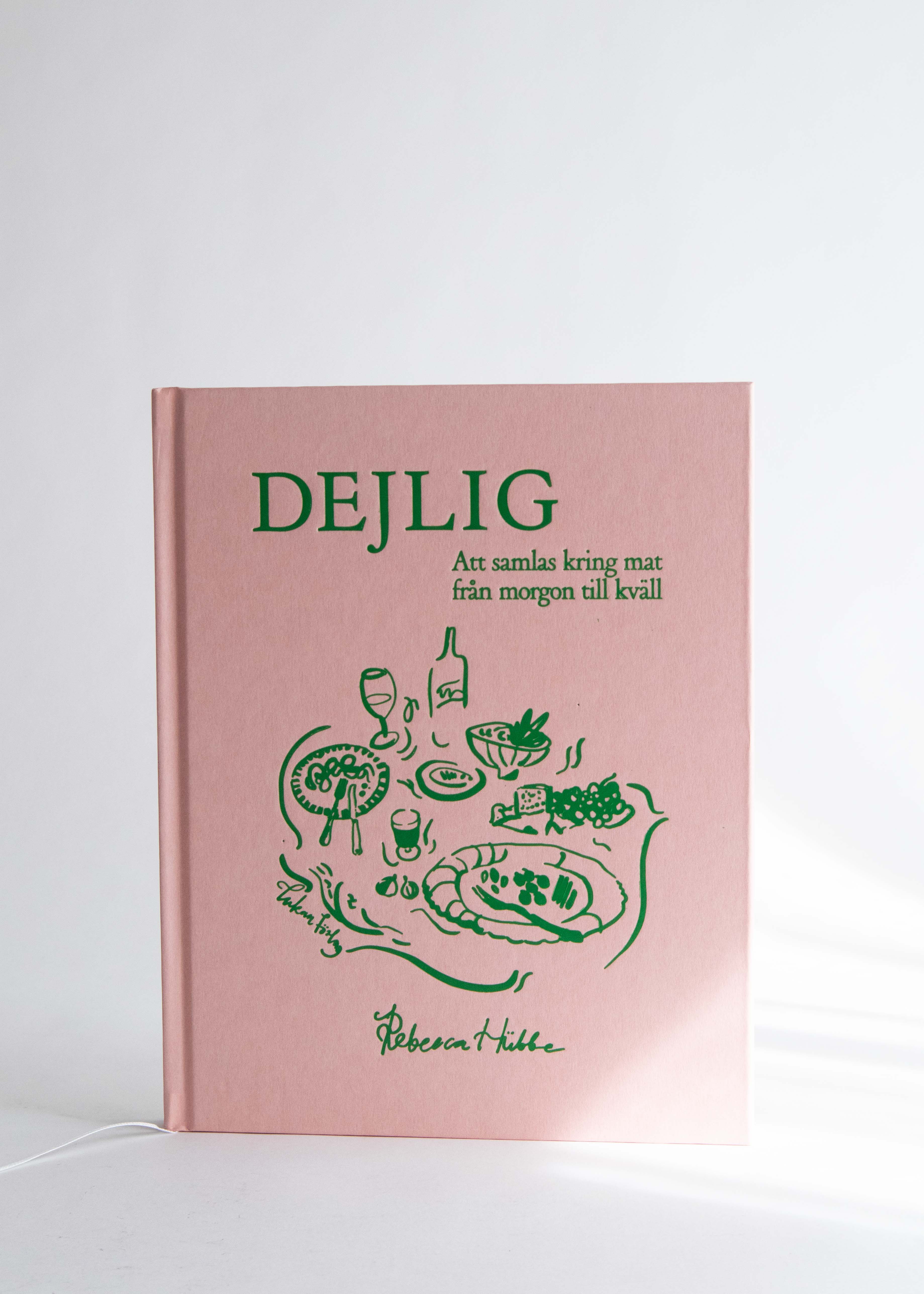 Dejlig - Gathering around food from morning to night