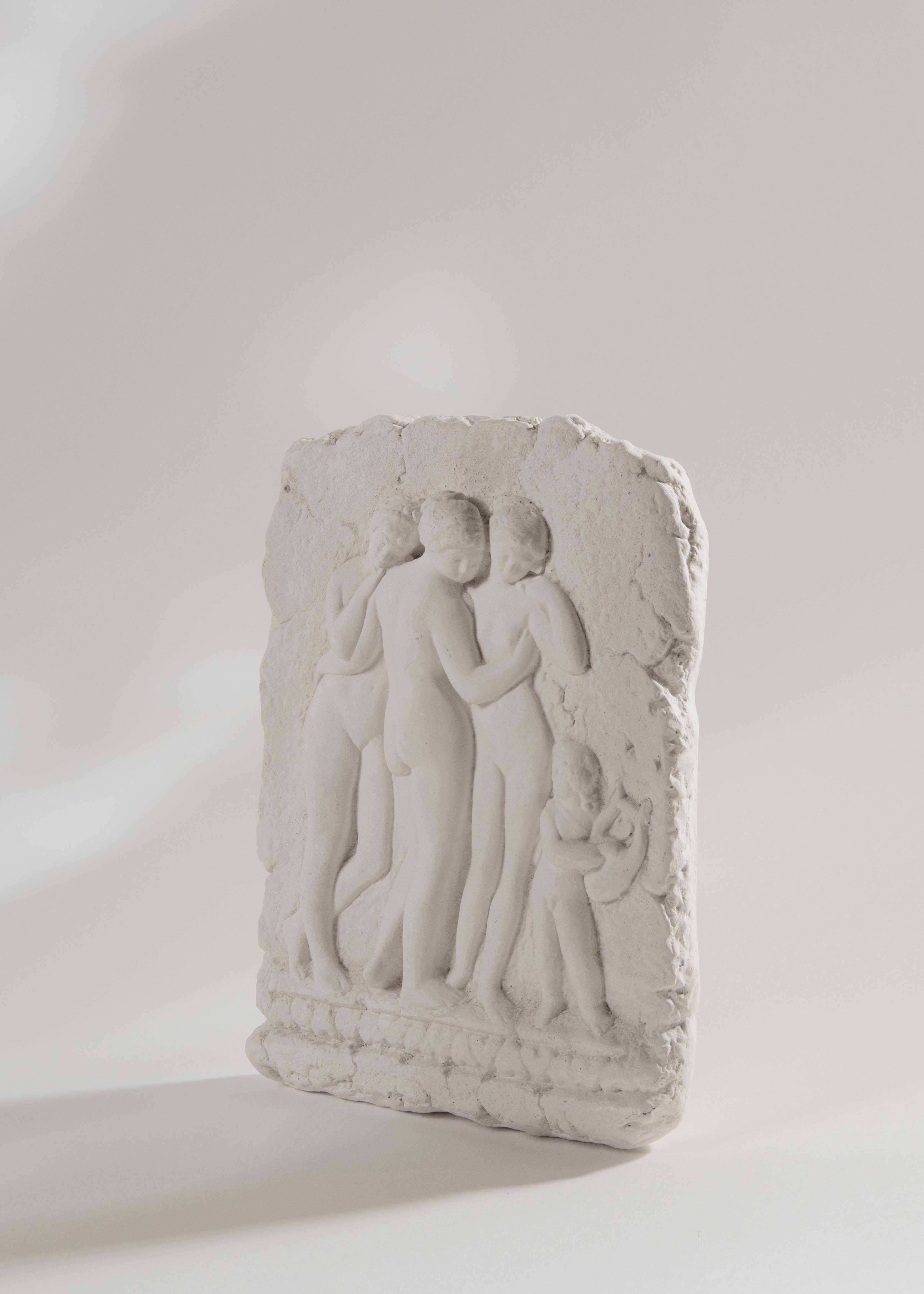 Väggrelief De Tre Gracerna